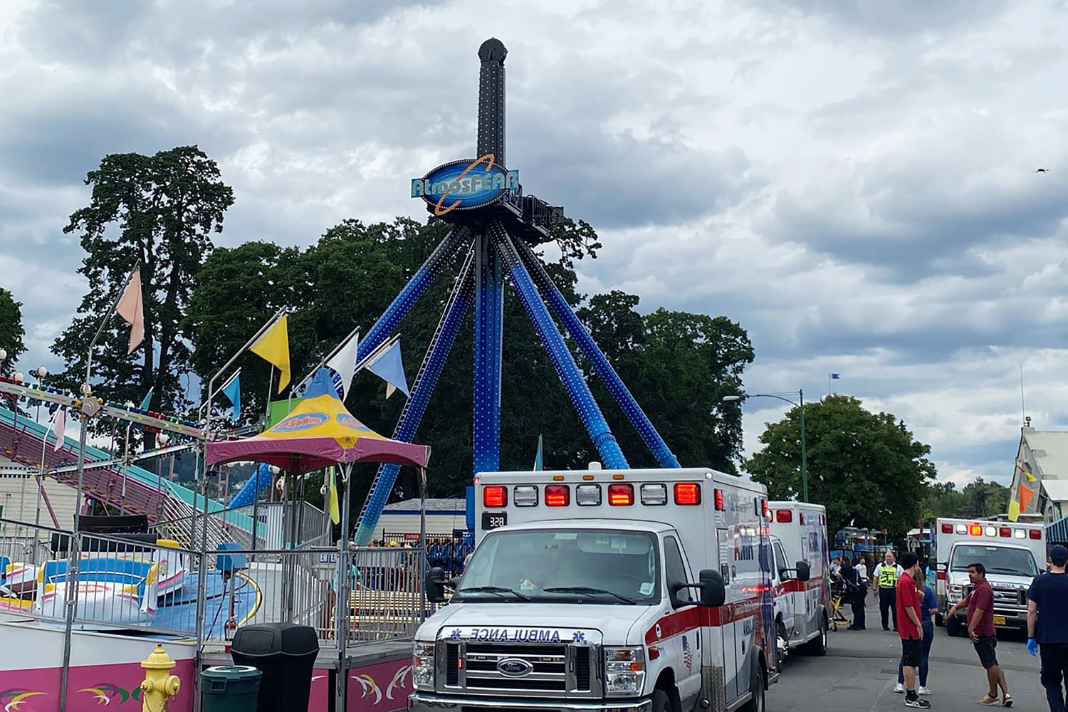 Nearly 30 people left suspended upside down after Portland amusement park ride malfunctions