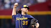 Burnes outduels Kelly, Brewers top Diamondbacks 7-1