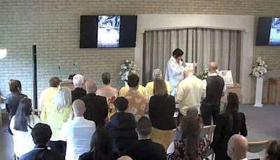 Touching moment celebrant dressed as Elvis belts out classics at fan's funeral