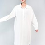 MiiDEL 寬鬆慵懶長版針織背心-灰 隨性棉麻長版襯衫-白 優惠碼：520530