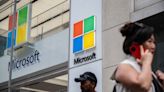 Microsoft registra tibio crecimiento; cae demanda de negocio en la nube