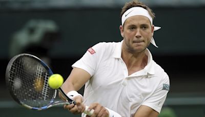 Marcus Willis, Wimbledon's Everyman of yesteryear who played Roger Federer, returns in doubles