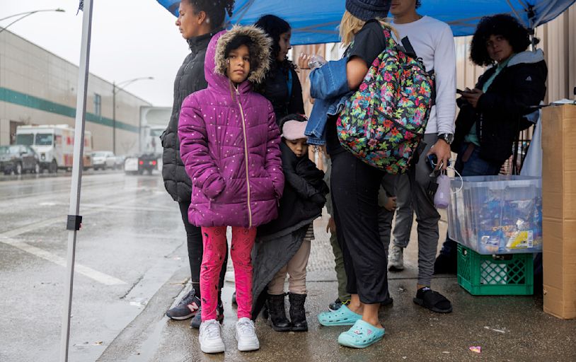 Cook County reallocates $70 million for migrants from health care to food service in Chicago