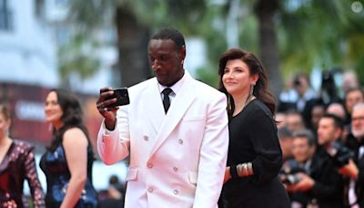 Omar Sy et son geste interdit sur le tapis rouge du Festival de Cannes : Thierry Frémaux sort du silence