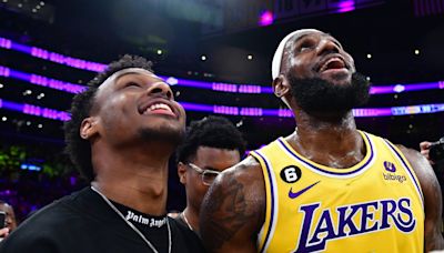 LeBron James to free agency after declining Los Angeles Lakers contract option