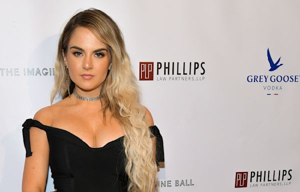 JoJo Recalled An Uncomfortable Moment During A Visit To Taylor Swift's House With Selena Gomez