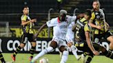 Gimnasia La Plata, cerca de cerrar a un goleador nigeriano que fue campeón del mundo