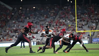 Football goes scoreless in first loss of the season against Oregon State