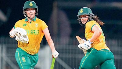 Brits, Kapp score fifties to propel SA to 189-4 vs India