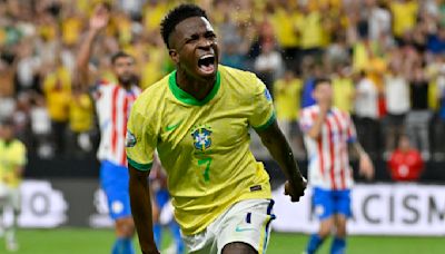 Junior scores twice to lead Brazil to 4-1 win over Paraguay in Copa America group stage