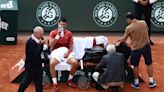 Un fisio argentino y la medicación salvaron a Djokovic en Roland Garros