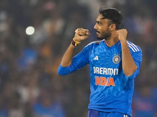 Watch: Axar Patel pulls off stunning one-handed catch to dismiss Barry McCarthy