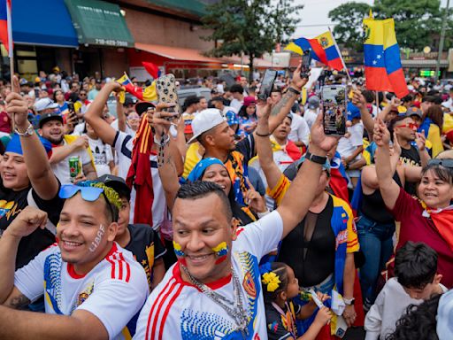 Oposición venezolana en Nueva York celebra elecciones sin resultados oficiales