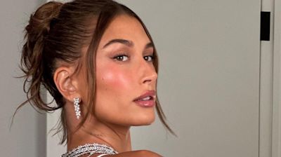 Hot Mama! Hailey Bieber Glows in Stunning Selfie Just 4 Weeks After Giving Birth to Her and Husband Justin's Son Jack: Photo