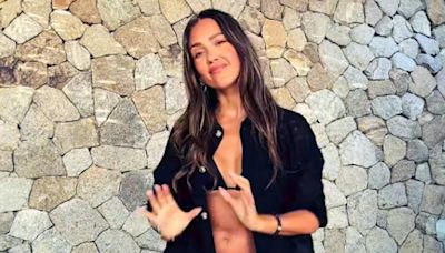 Jessica Alba dances to Charli XCX in small black bikini for 'Brat summer'