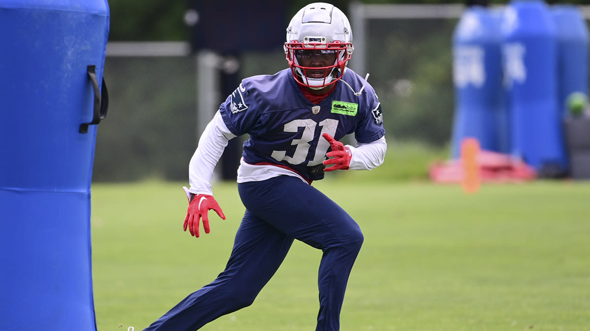 Patriots training camp battles: Which CB will roam opposite Gonzalez?