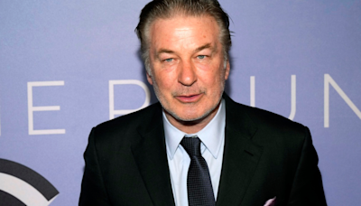 Alec Baldwin's attorneys try to get manslaughter indictment tossed