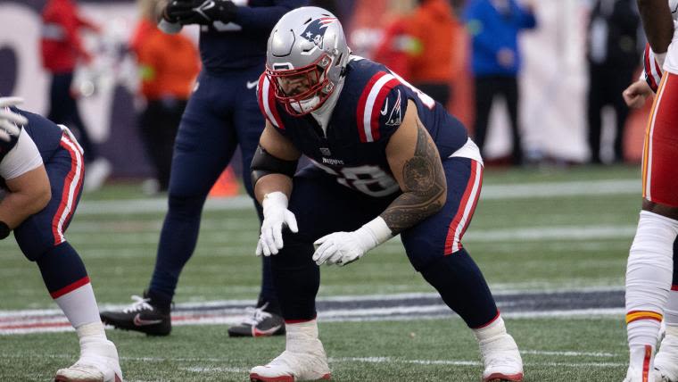 Patriots trying out offensive lineman at new position | Sporting News