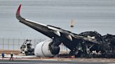Japón lanza dos investigaciones sobre la trágica colisión entre dos aviones en la pista de aterrizaje del aeropuerto de Tokio