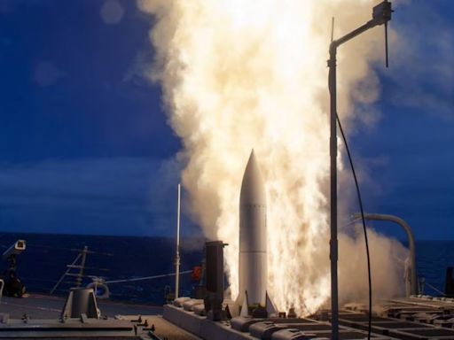 陸軍雷達引導海軍飛彈！ 美跨軍種作戰能力再升級 - 自由軍武頻道