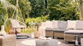 Common mistakes when buying outdoor furniture: 9 things to avoid according to experts