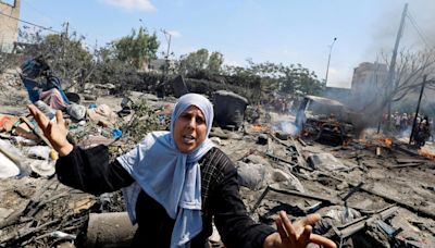 Gaza : au moins 90 morts dans une frappe à Khan Younès, Israël dit avoir visé deux chefs du Hamas
