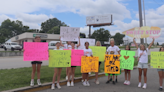Baskin-Robbins and the St. Joe Chaos Partner together to raise money for the soccer team