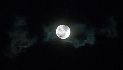 What time is the full moon today in Illinois?