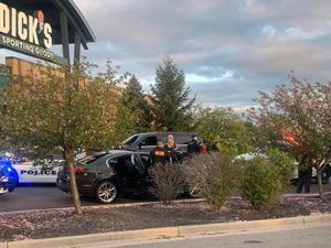 Police chase involving stolen car ends at Mall at Fairfield Commons; 2 arrested