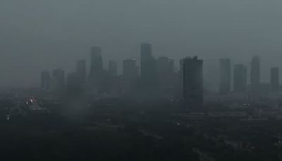 États-Unis: une violente tempête frappe Houston, un million de personnes privées d'électricité au Texas