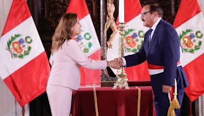 Dina Boluarte tomará juramento hoy al nuevo ministro del Interior que reemplazará a Walter Ortiz