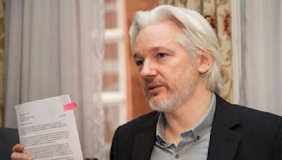 Julian Assange es liberado tras llegar a acuerdo con el gobierno de EE.UU.