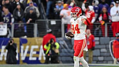 Chiefs Camp: 2 Players Carted Off Field; Injury Update - Kansas City Tracker