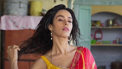 Mallika Sherawat Initially Thought She Was Offered A Dance Number In Vicky Vidya Ka Woh Wala Video - News18