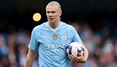 Roy Keane warned for 'going too far' and creating 'bad energy' with criticism of Erling Haaland after calling him a 'League Two player' as Man Utd legend is told to finally heal rift with City star's father | Goal.com