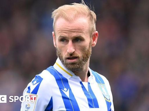 Sheffield Wednesday hold contract talks with seven players