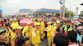 「粉紅超跑」白沙屯媽祖抵達嘉縣 信眾虔誠接駕