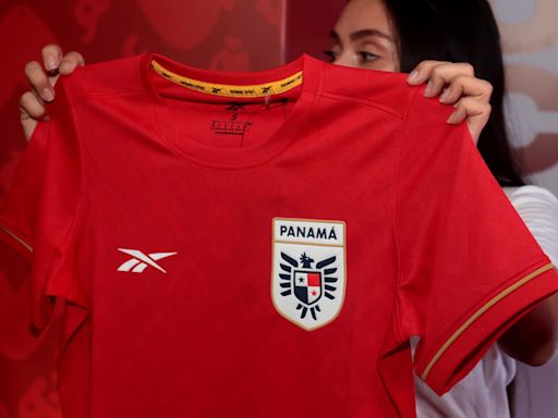 Panamá lanza la nueva camiseta de su selección de fútbol con detalles culturales