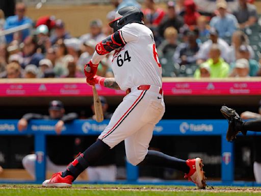 Twins take opener from Royals 6-5 with strong start from Ryan and homers by Miranda and Larnach