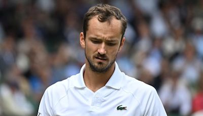 Medvedev appears to come close to being DISQUALIFIED from Wimbledon