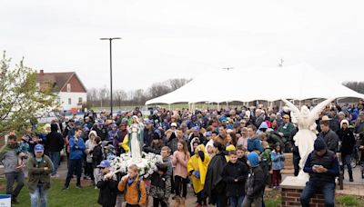 Walk to Mary pilgrimage brings thousands to ‘where Mary appeared’