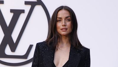 Ana De Armas Brought Her Favorite Bra-First Fashion Formula To Louis Vuitton’s Cruise Show