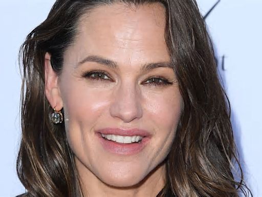 Jennifer Garner reveals she was 'born to breed' as she discusses baby number 4