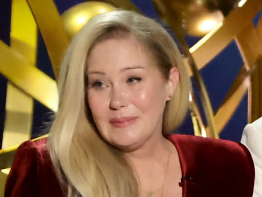 Christina Applegate Says of Ongoing Depression After MS Diagnosis: “I Don’t Enjoy Living”