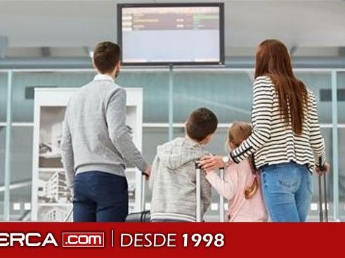 España recibió en agosto 11,1 millones de viajeros aéreos internacionales, un 9,6% más que en el mismo mes de 2023