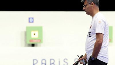 2024巴黎奧運》土耳其射擊選手Yusuf Dikec強大氣場爆紅 自揭手插口袋更舒適 - 綜合運動 | 運動視界 Sports Vision