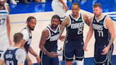 4 Mavericks got hysterically frustrated in unison at Maxi Kleber for being late to the huddle