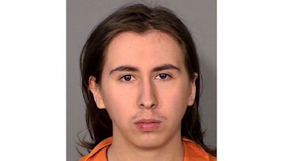 Man accused of holding girlfriend captive in Minnesota college dorm room reaches plea deal