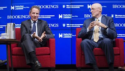 Geithner Sees ‘Dark Shadows’ for Next President, Warns on Dollar