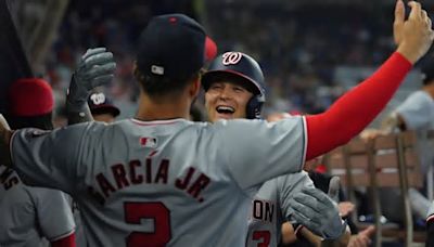 Senzel's 1st multi-HR game since '19 leads Nats to comeback road win
